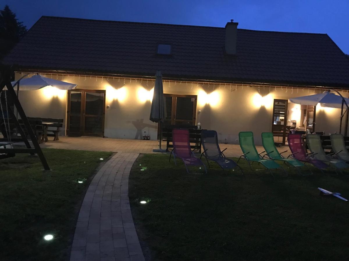 Bobrowka Villa Солина Екстериор снимка