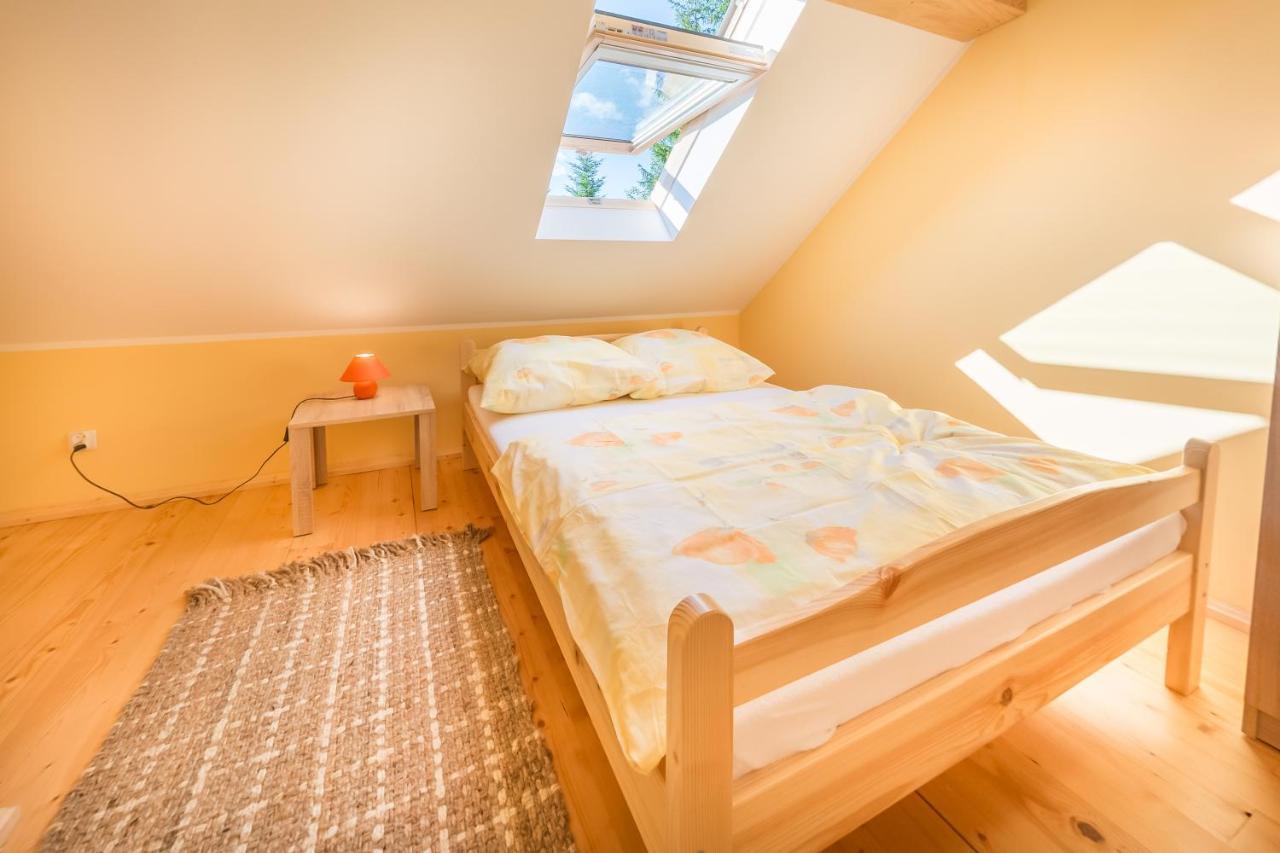 Bobrowka Villa Солина Екстериор снимка