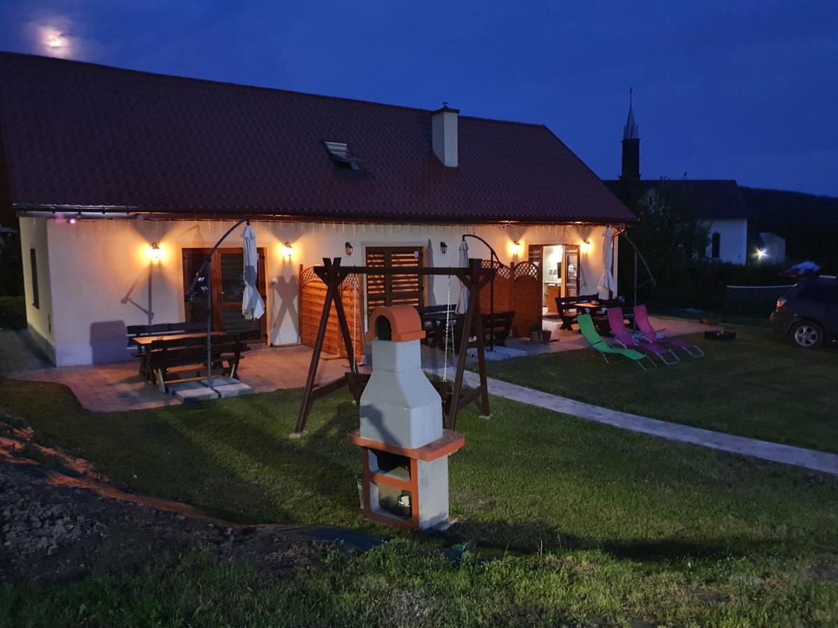 Bobrowka Villa Солина Екстериор снимка
